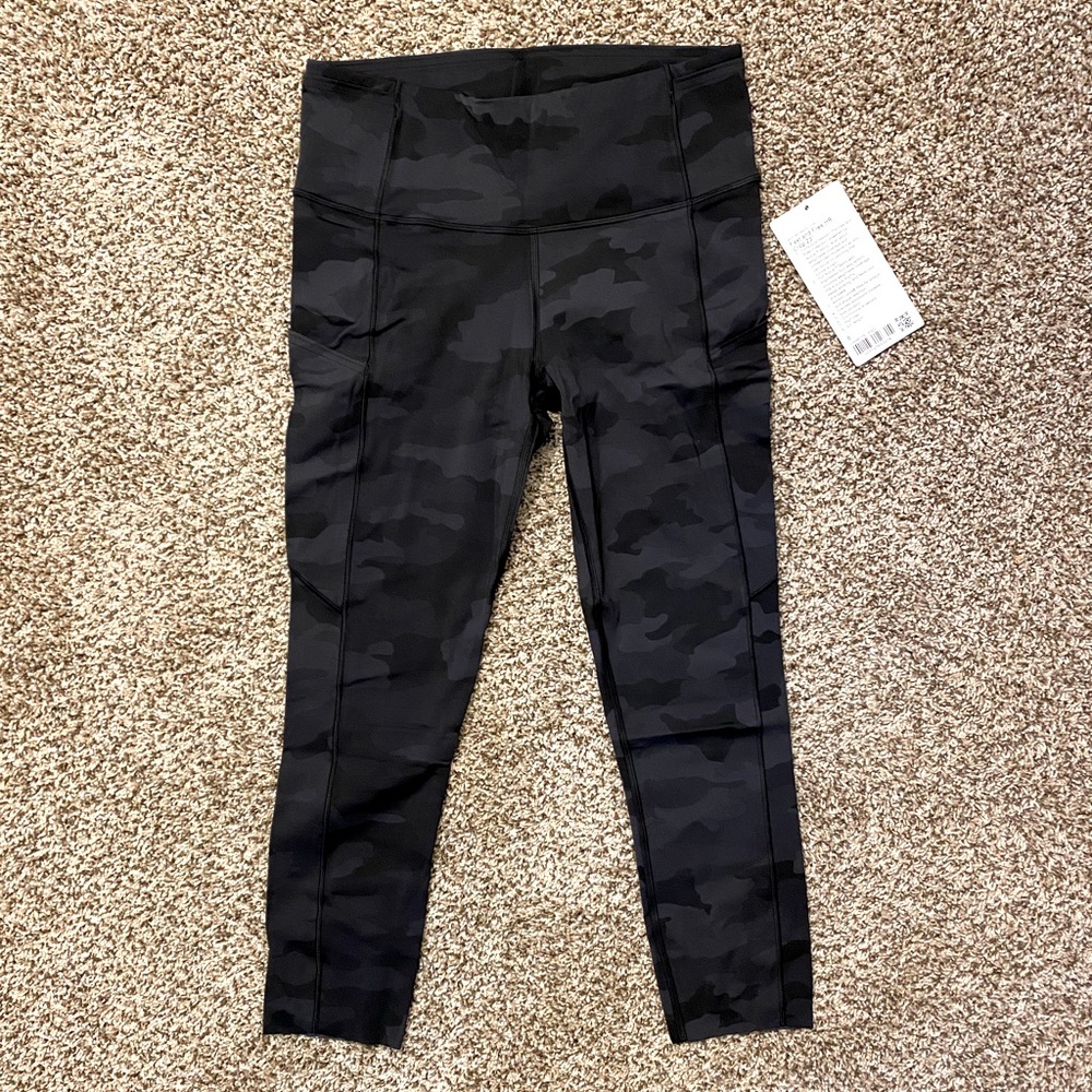 NWT Lululemon Fast and Free HR Crop 23” Camoflauge Sz 8